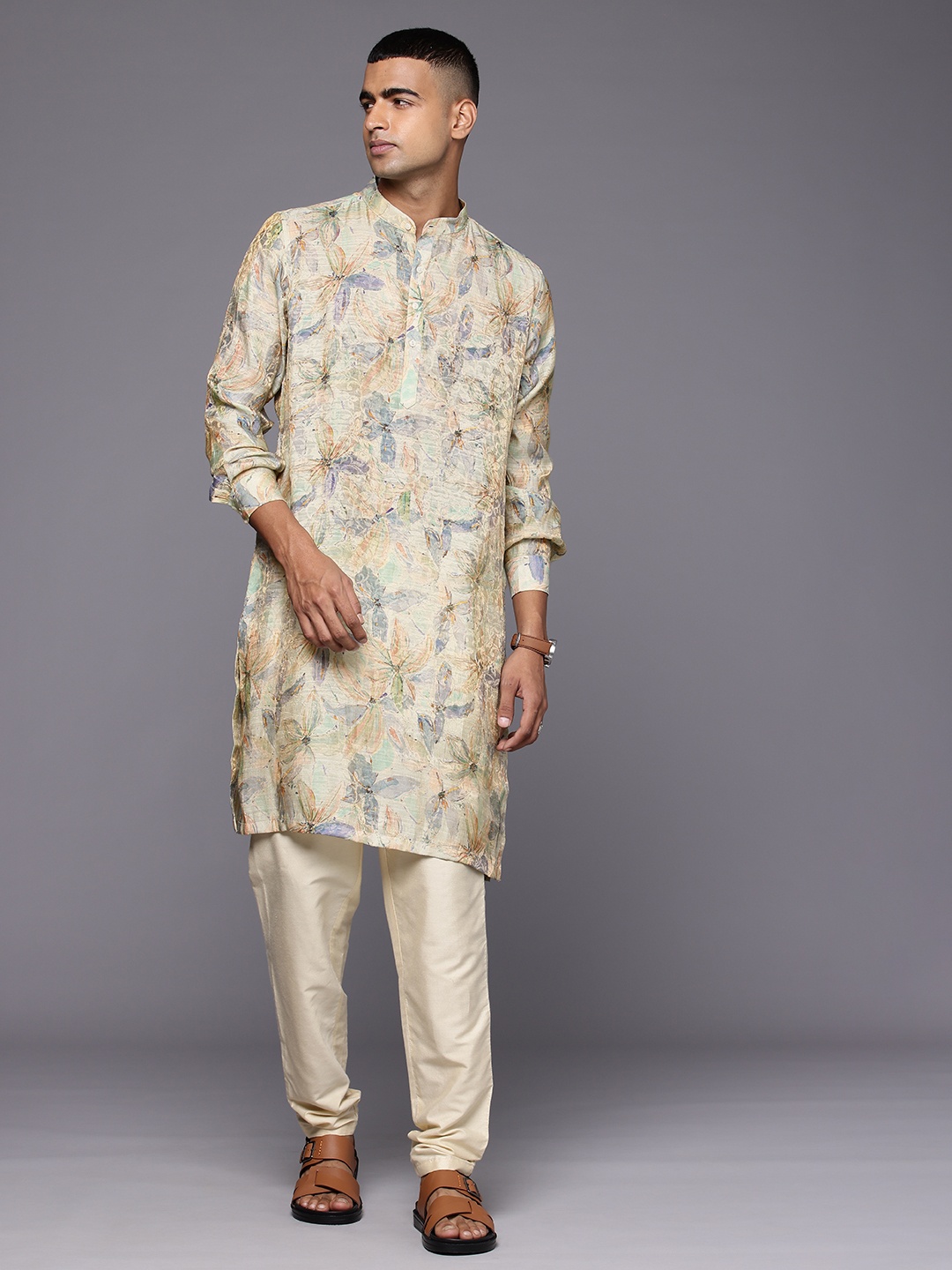 

Patrah Floral Printed Jacquard Kurta, Blue
