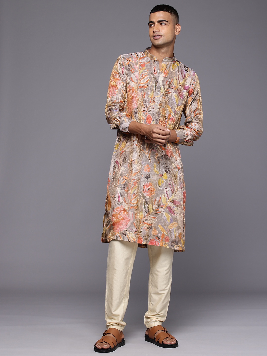 

Patrah Floral Printed Jacquard Kurta, Multi