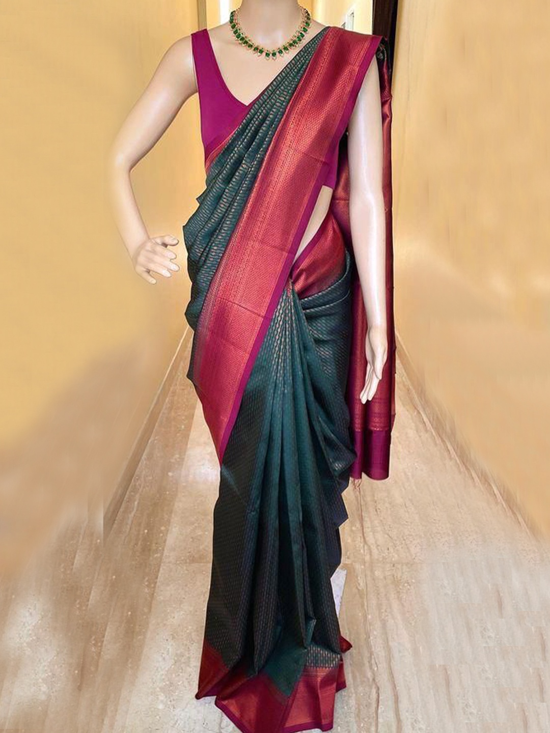 

Marziyaa Ethnic Motifs Zari Silk Cotton Banarasi Saree, Green