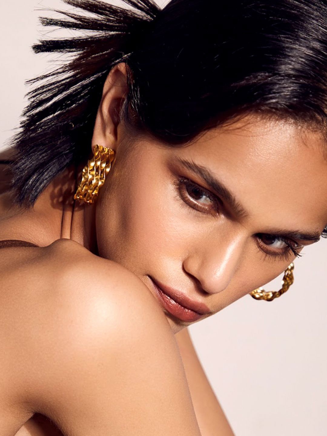 

Ethnic Andaz Gold-Toned Classic Hoop Earrings