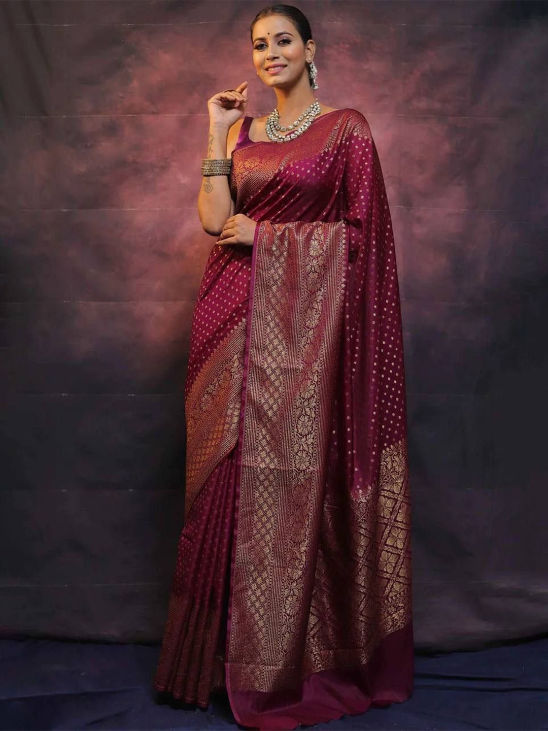 

Marziyaa Woven Design Zari Banarasi Saree, Purple