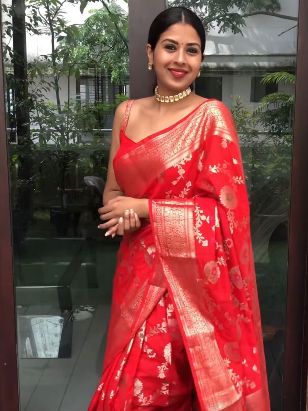 

Marziyaa Ethnic Motifs Zari Banarasi Saree, Red