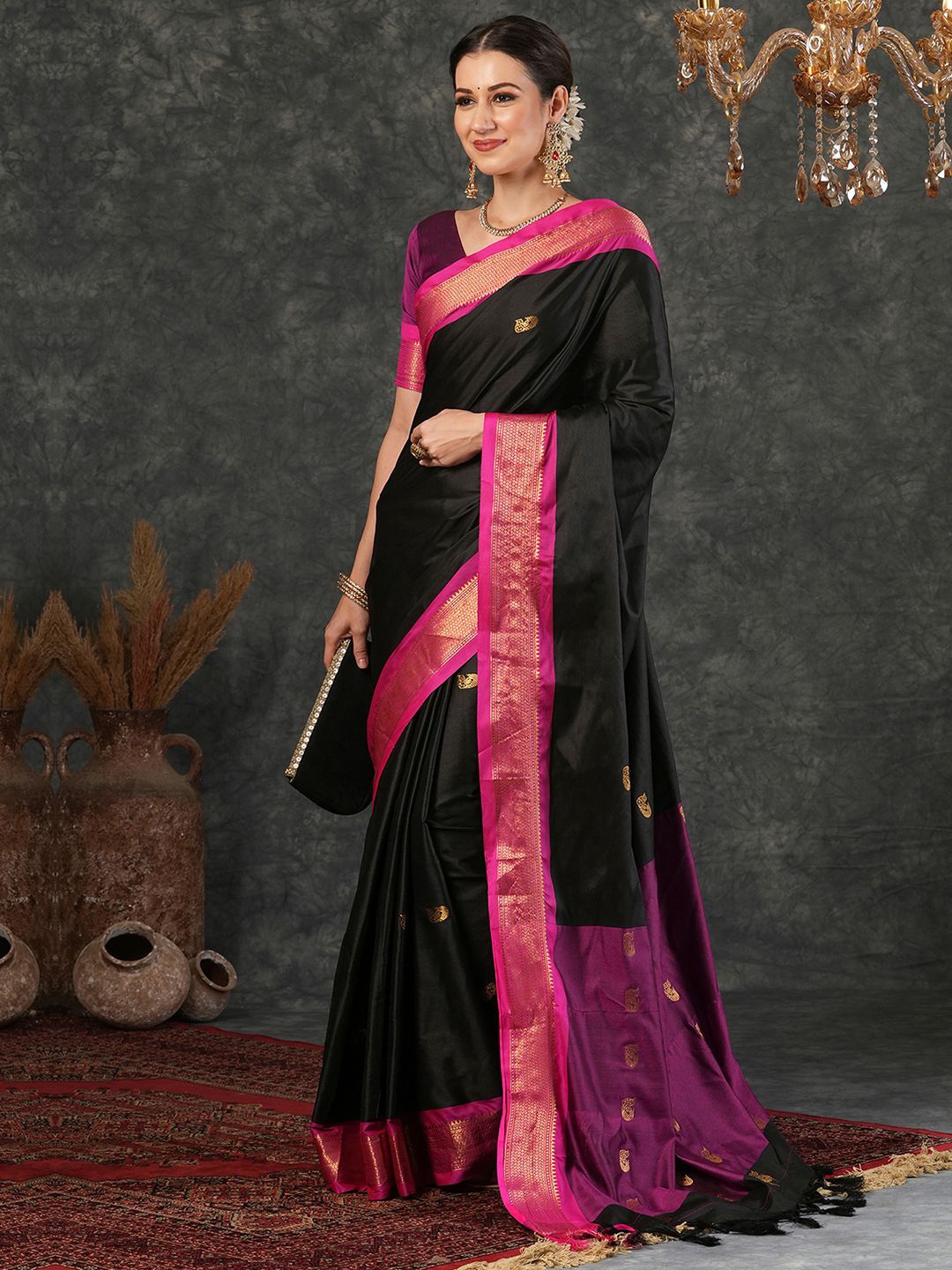 

SAMAH Woven Design Zari Banarasi Saree, Black