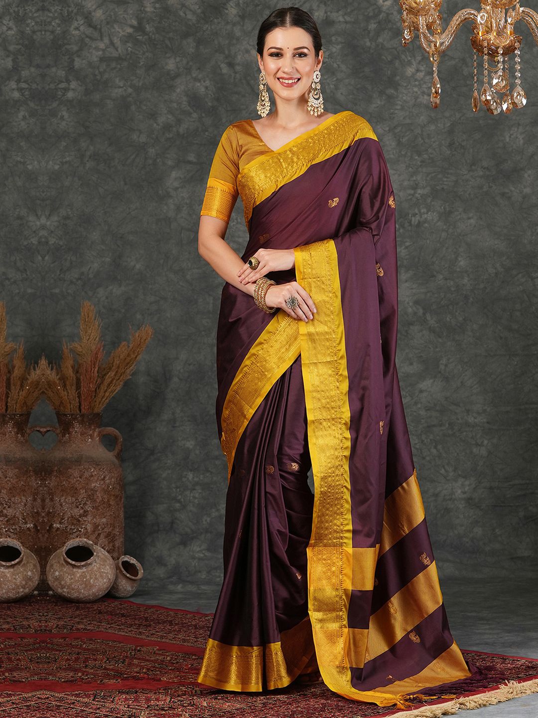 

SAMAH Woven Design Zari Banarasi Saree, Purple