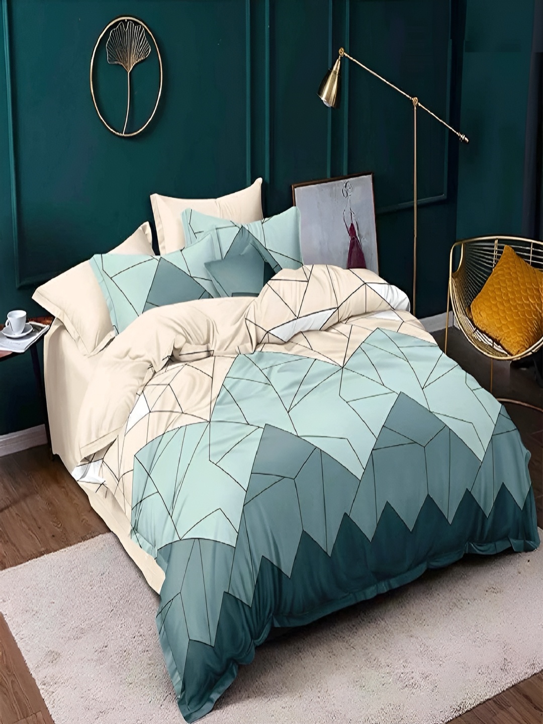 

Myntra Elegant Homes Green & Cream Colored Printed Queen Duvet Cover With Zipper