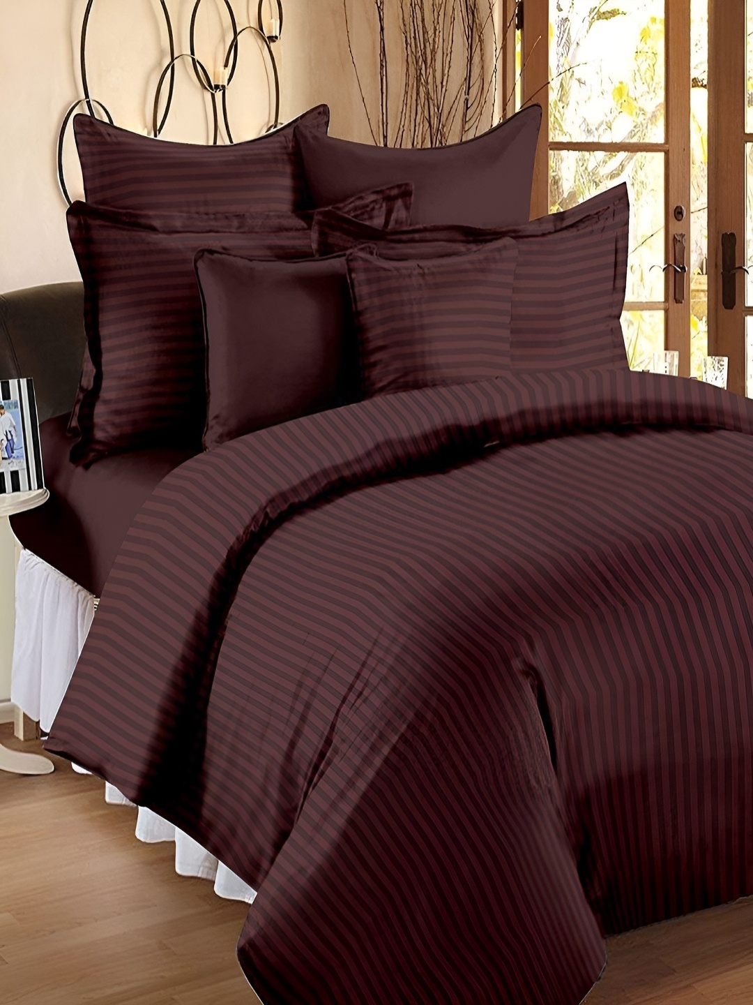 

Myntra Elegant Homes Coffee Brown Striped Microfiber Cotton Queen Duvet Cover With Zipper