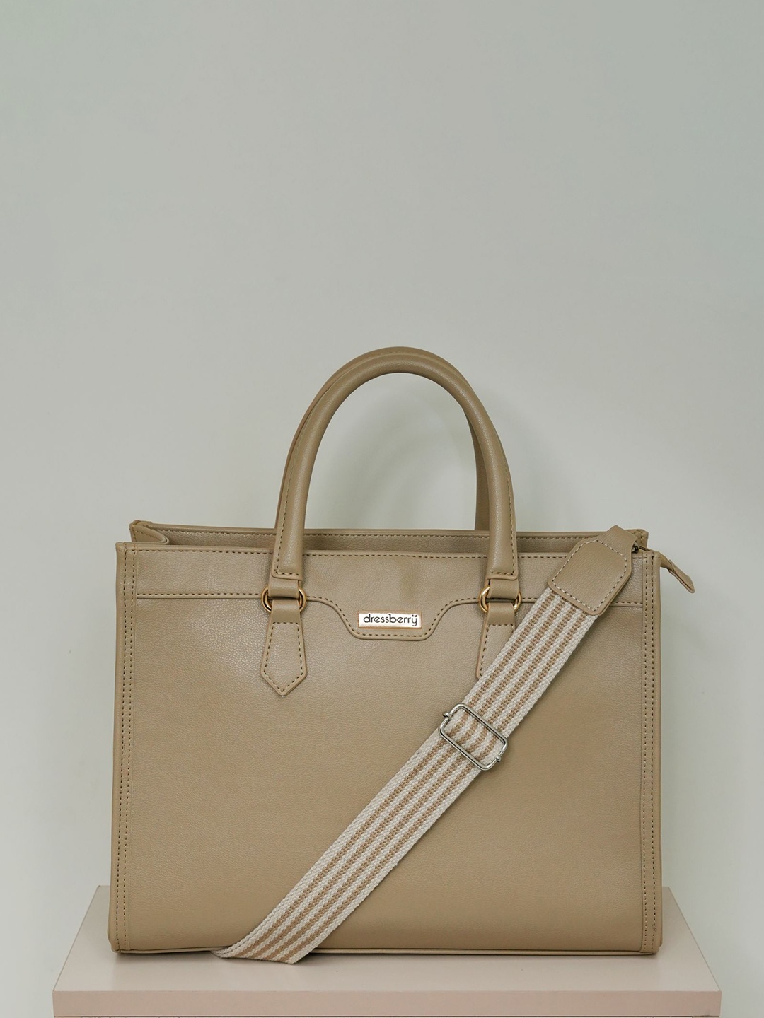 DressBerry Women Solid Structured Leather Handheld Bag, Beige