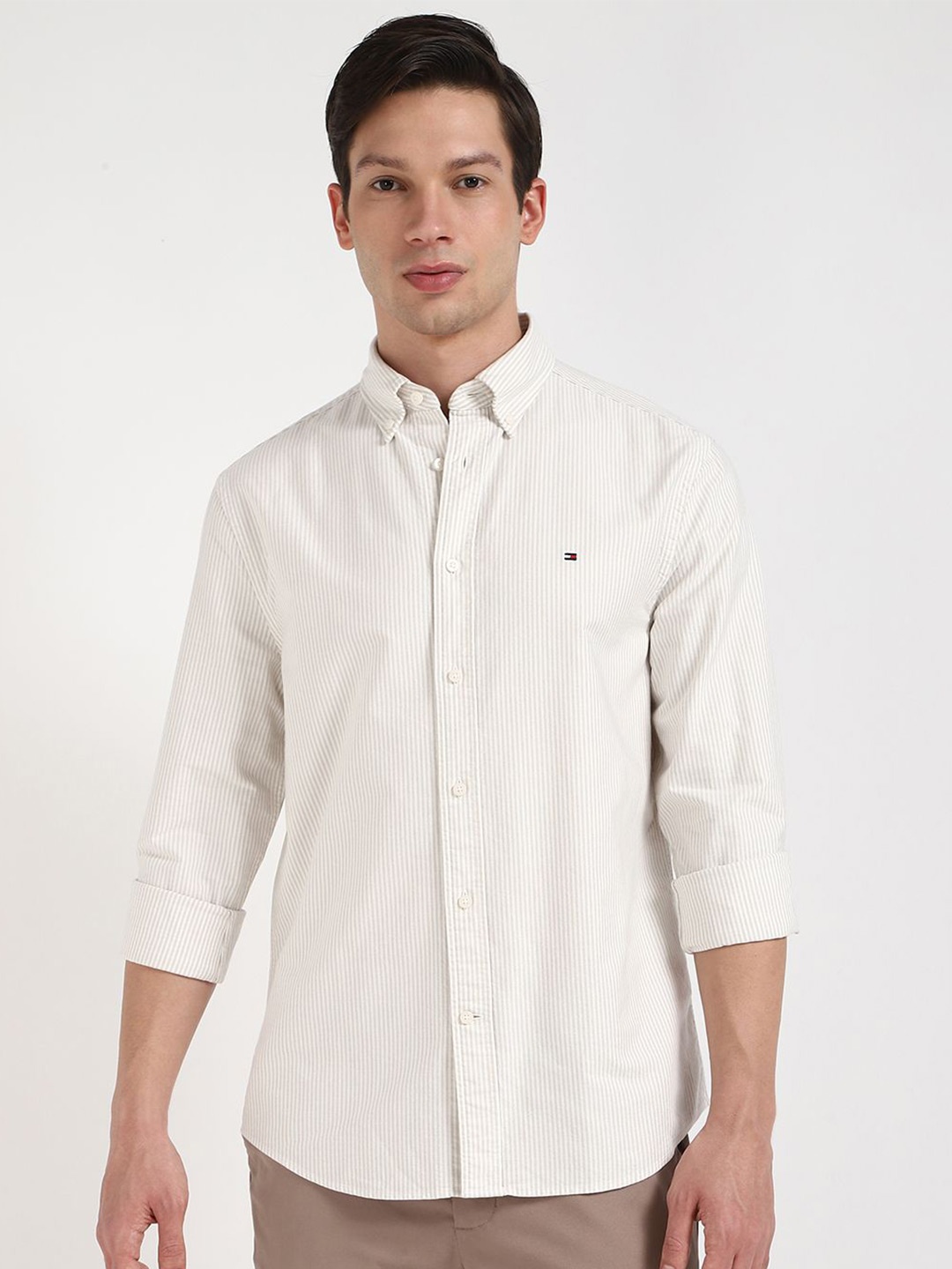 

Tommy Hilfiger Men Button-Down Collar Pinstripes Striped Cotton Casual Shirt, White