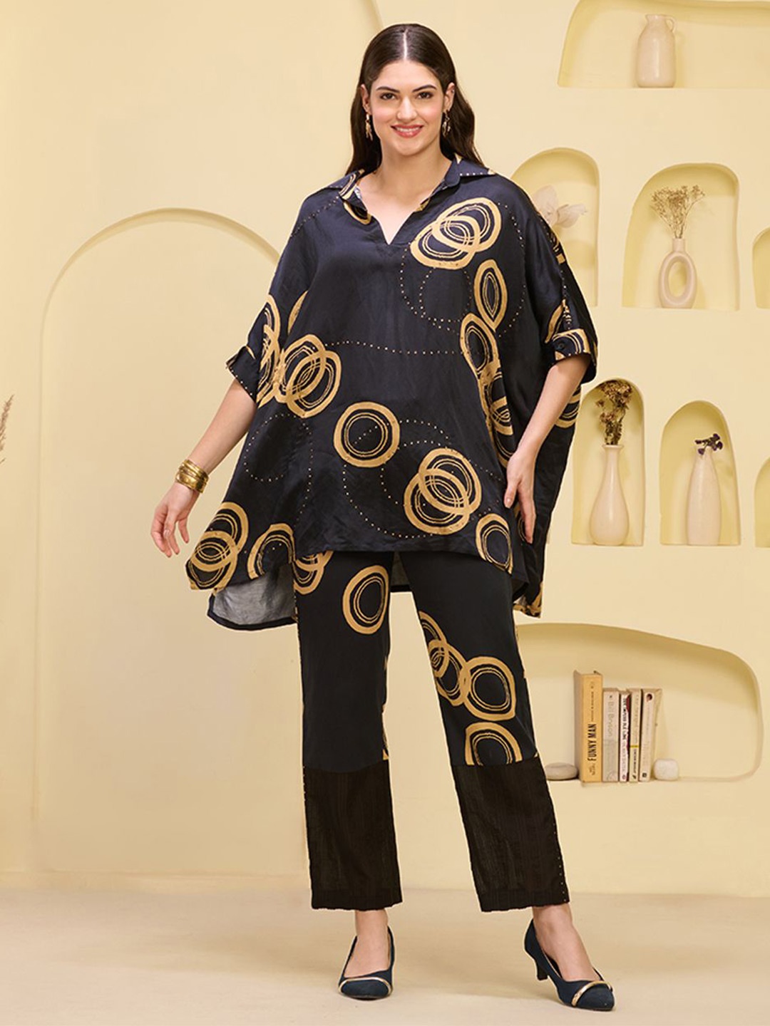 

First Resort by Ramola Bachchan Women Embellished Printed Kaftan Top, Black
