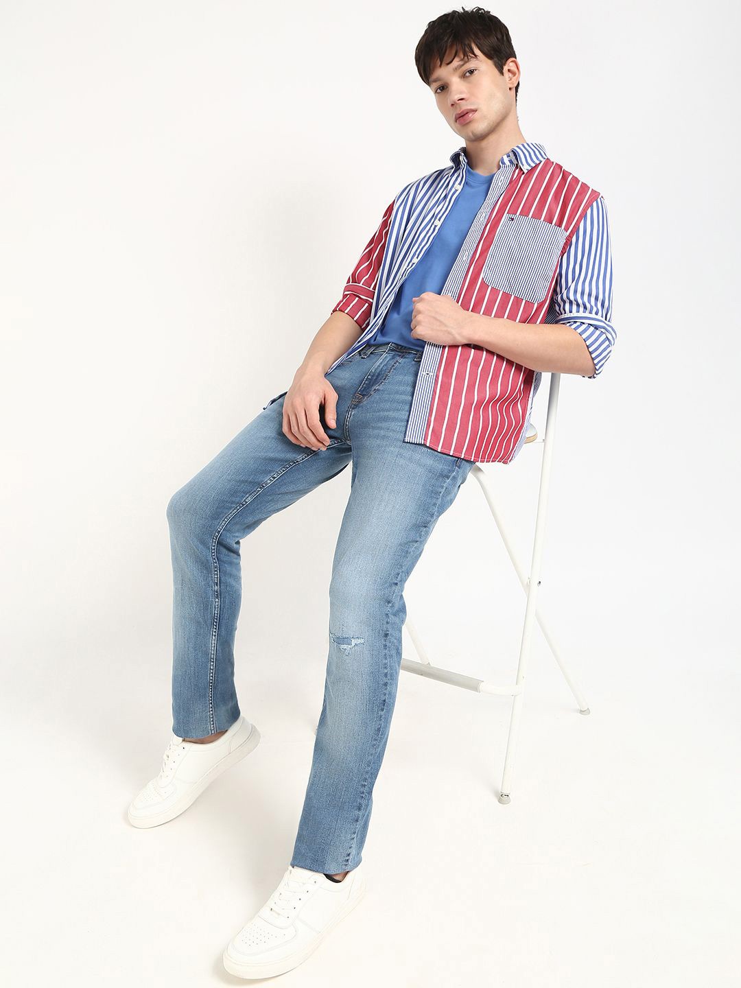 

Tommy Hilfiger Men Button-Down Collar Vertical Striped Relaxed Fit Cotton Casual Shirt, Blue