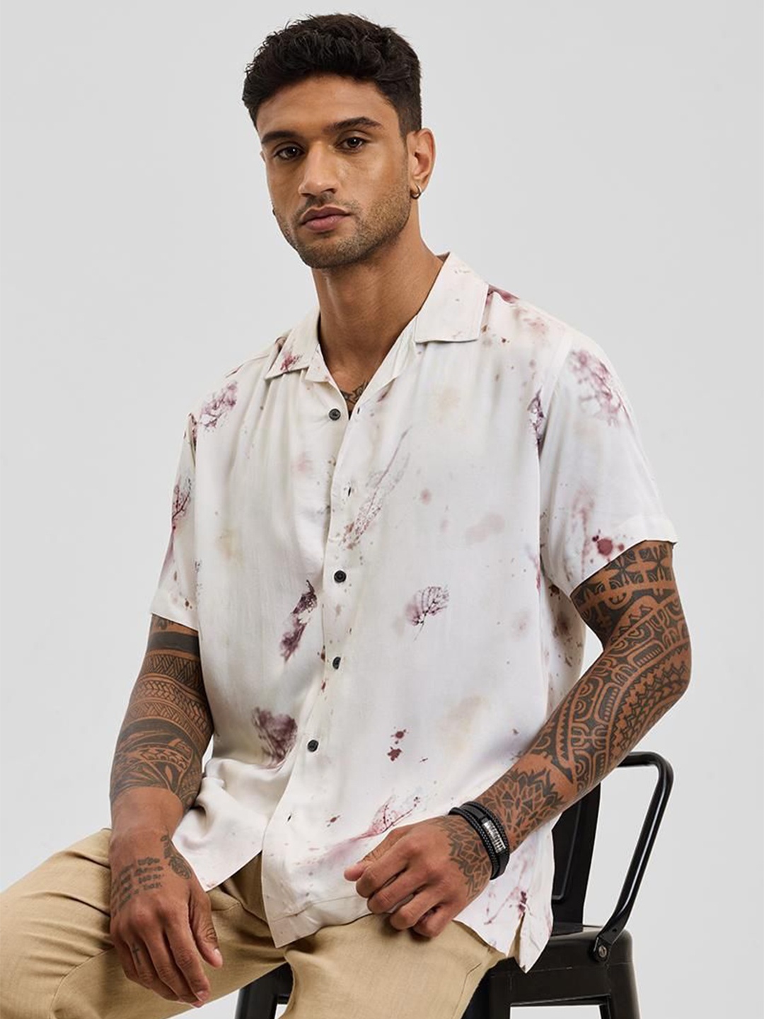 

Snitch Men Relaxed Boxy Fit Cuban Collar Abstract Printed Casual Shirt, Off white