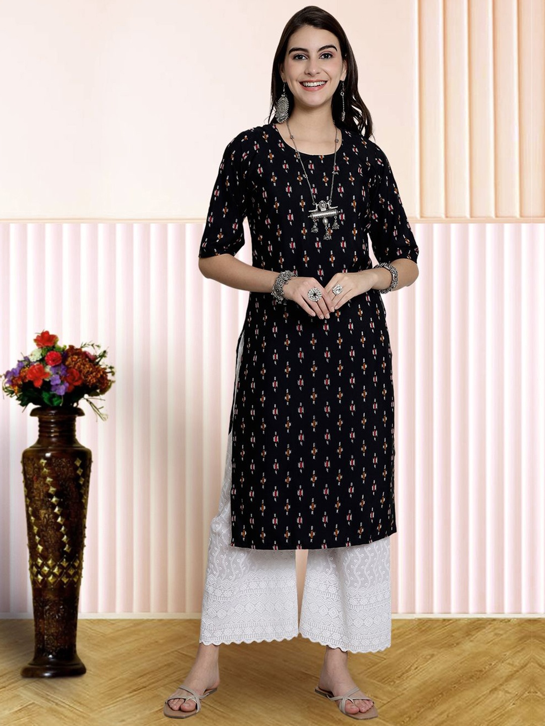 

7Threads Geometric Printed Round Neck Straight Kurta, Black