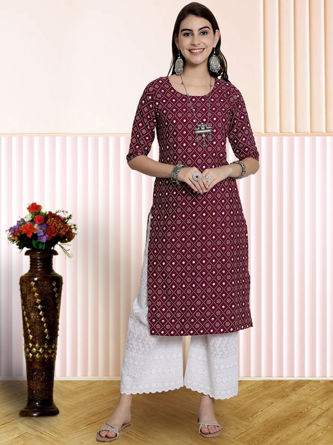 

7Threads Geometric Printed Round Neck Straight Kurta, Purple