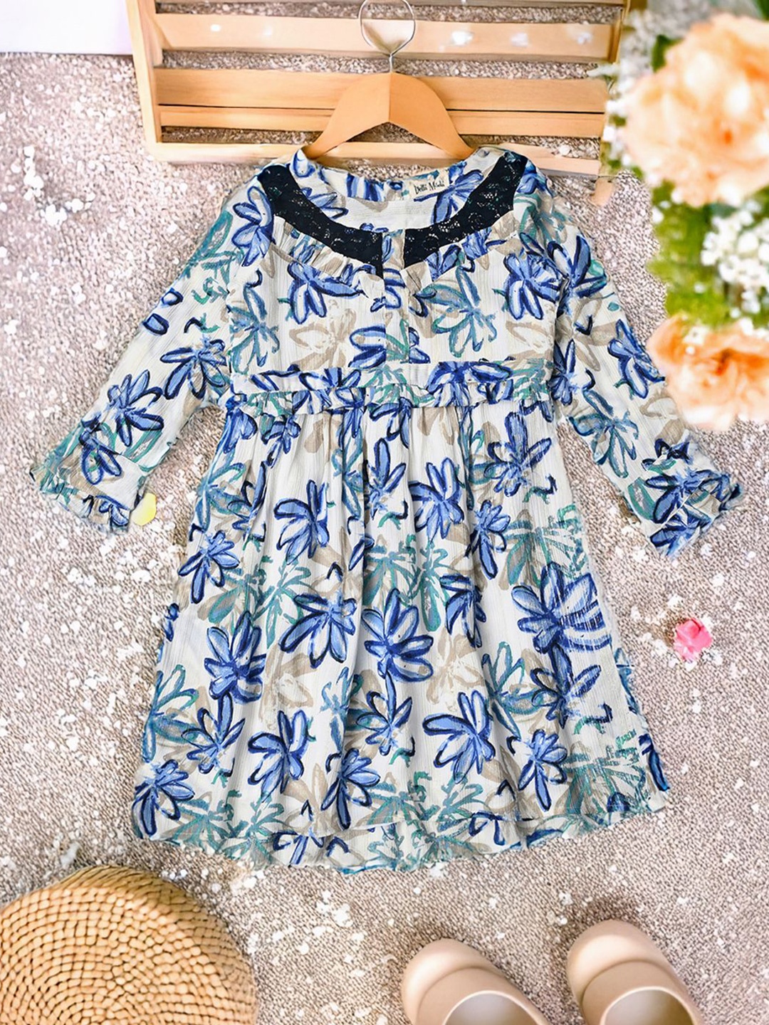

Bella Moda Girls Floral Printed Cotton Fit and Flare Dress, White