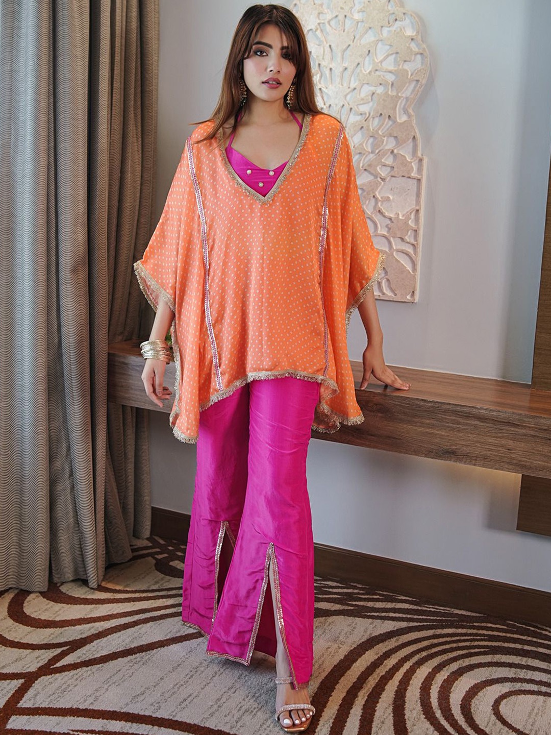 

LABEL ADITI HUNDIA Printed Satin Neermohi Kaftaan Set, Orange