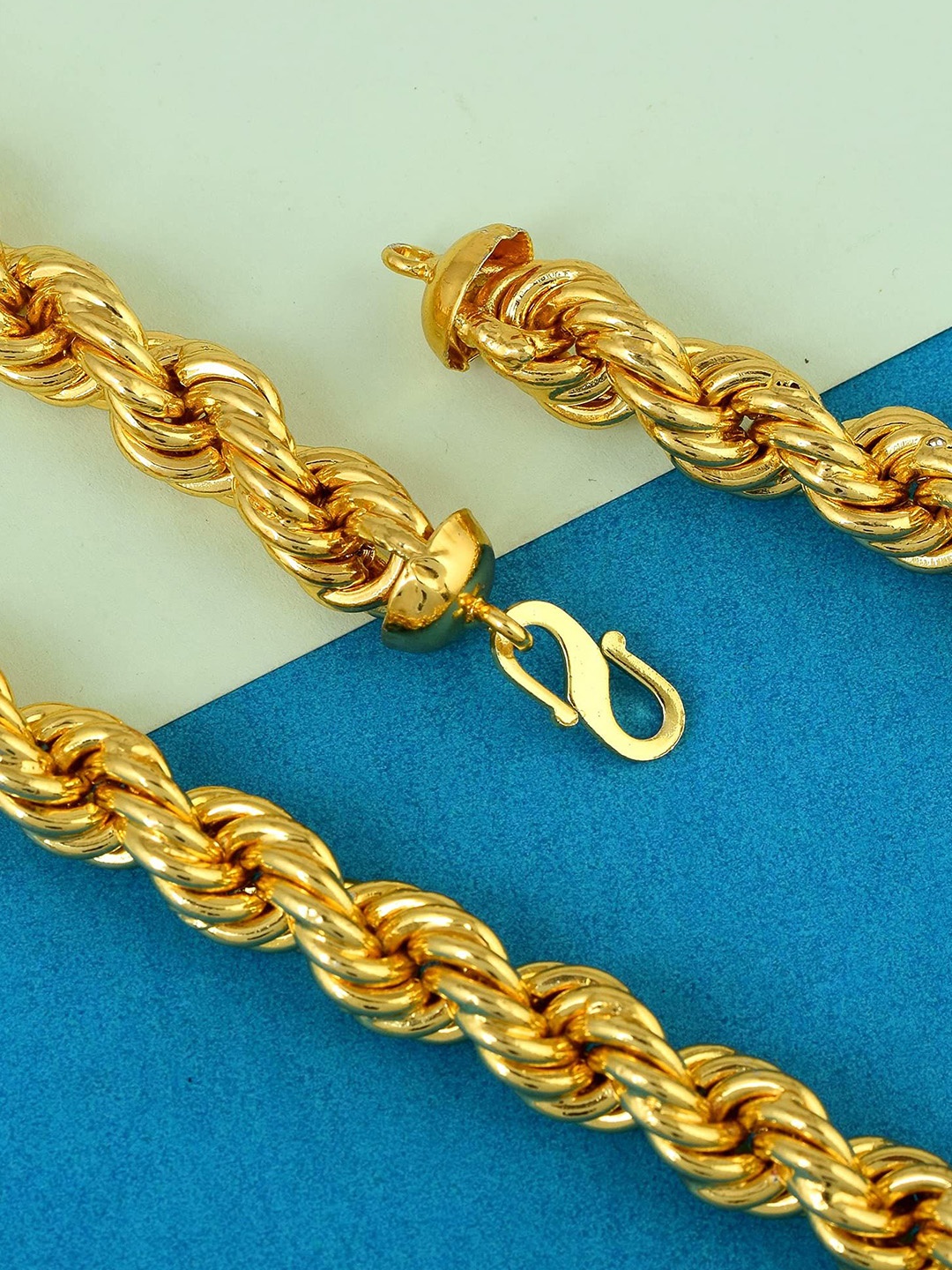 

MEMOIR Unisex Brass-Plated Chain, Gold