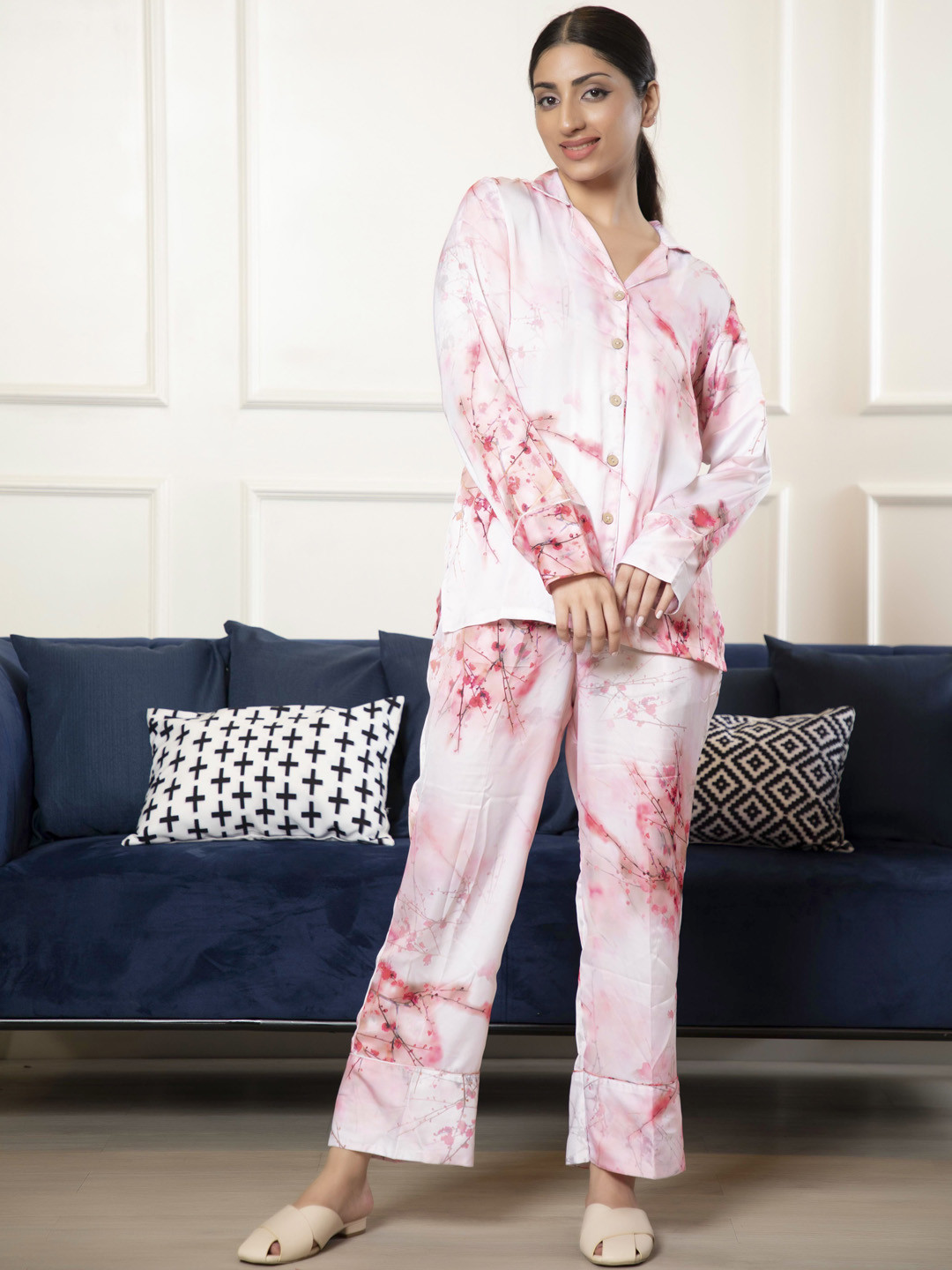 

Urban Sundari Women Printed Night suit, Pink