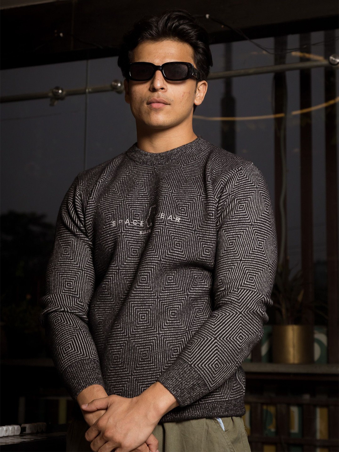 

JAVINISHKA Men Self Design Woollen Pullover, Charcoal