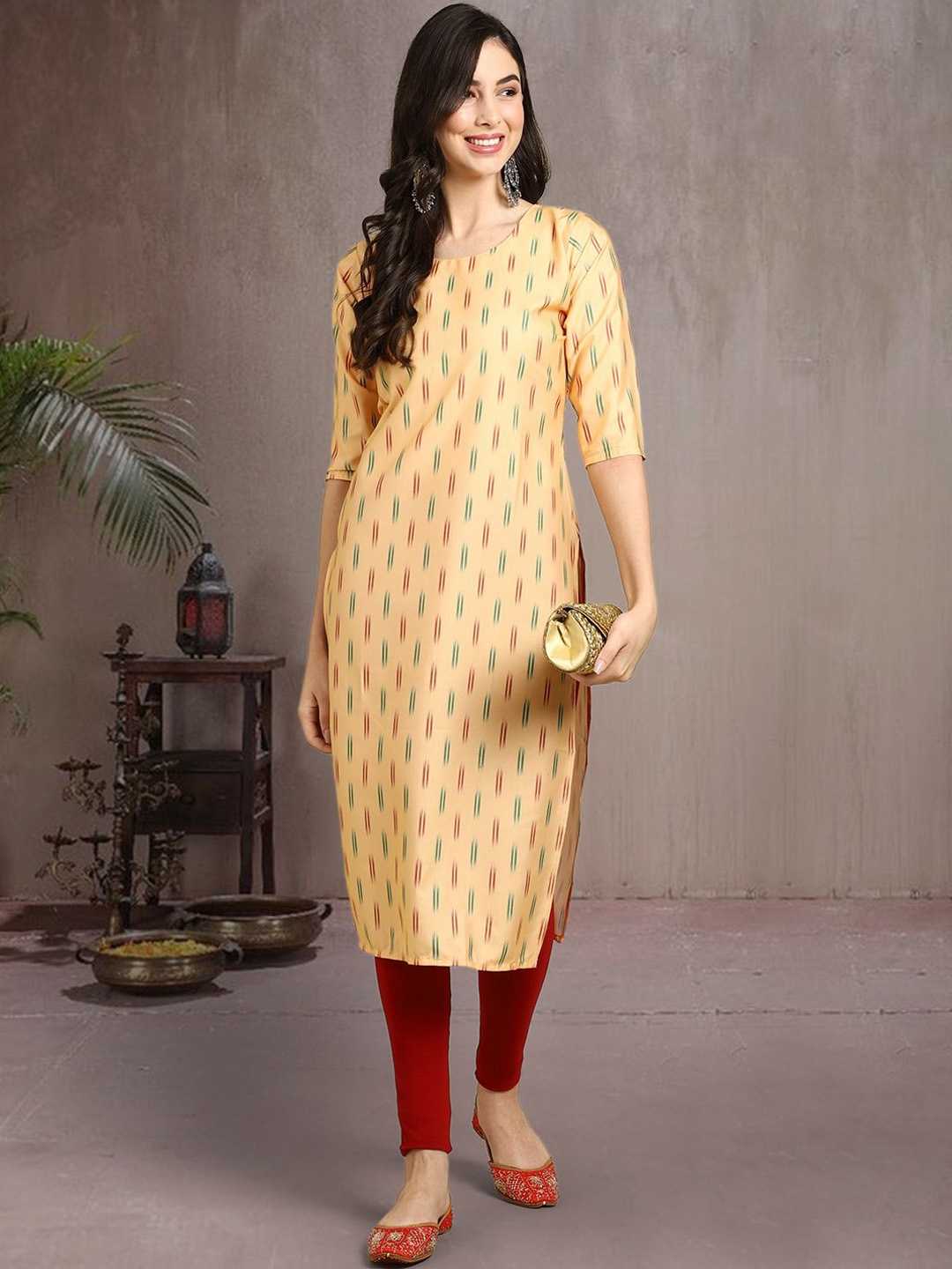 

7Threads Ethnic Motifs Printed Round Neck Straight Kurta, Yellow