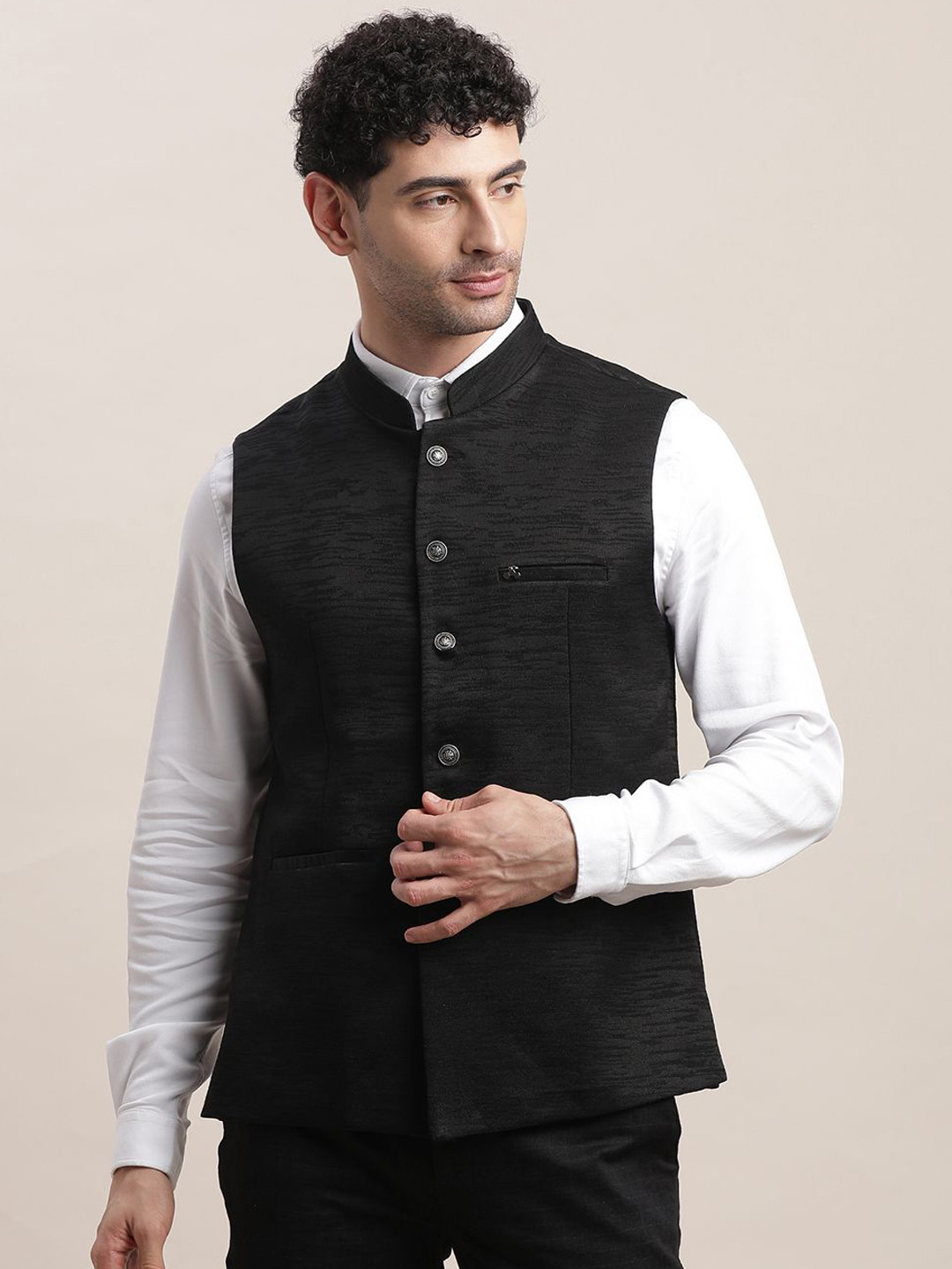 

Turtle Men Woven Design Slim-Fit Nehru Jacket, Black