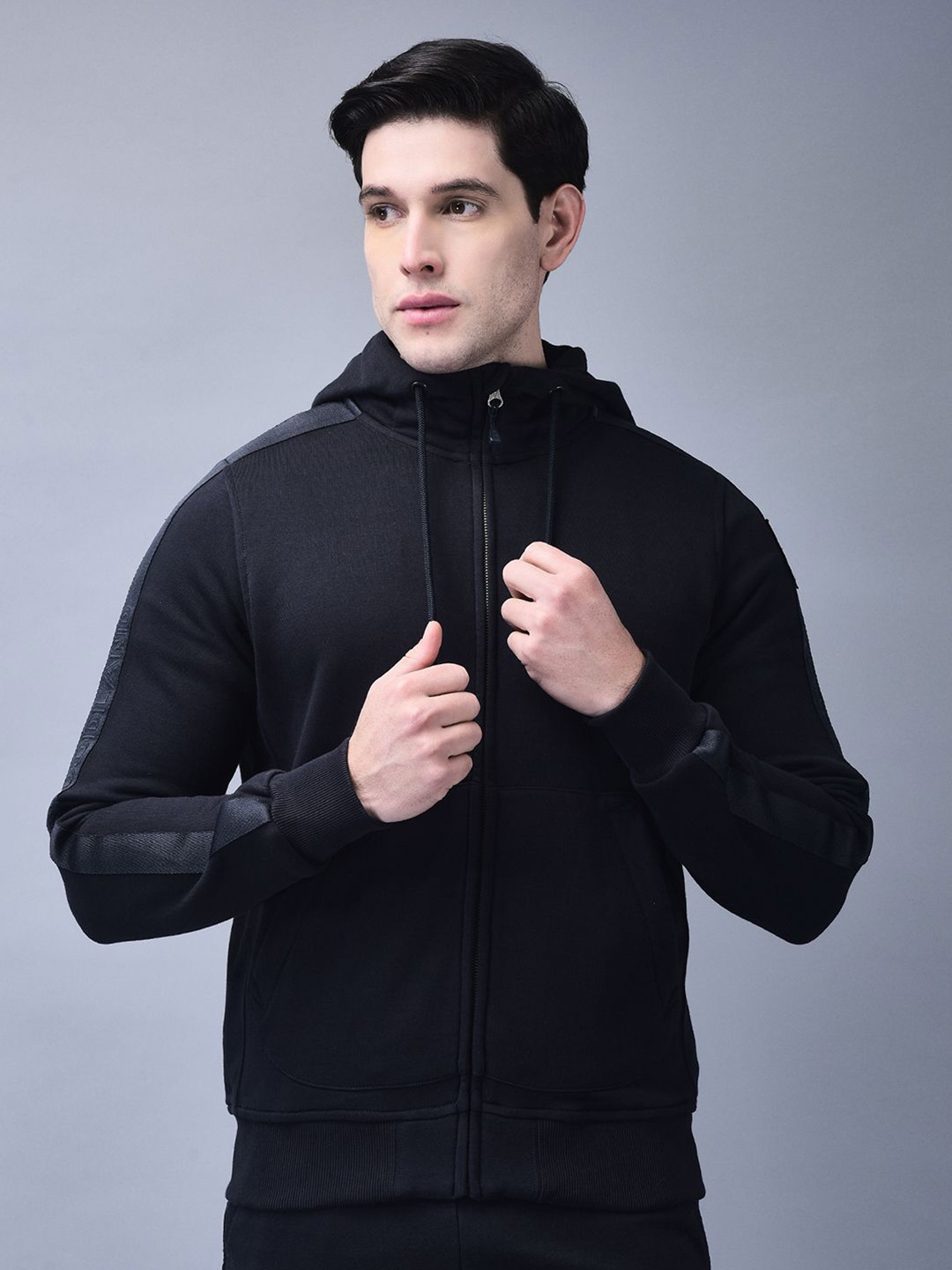 

Woodland Men Long Sleeves Ribbed Sweatshirt, Navy blue