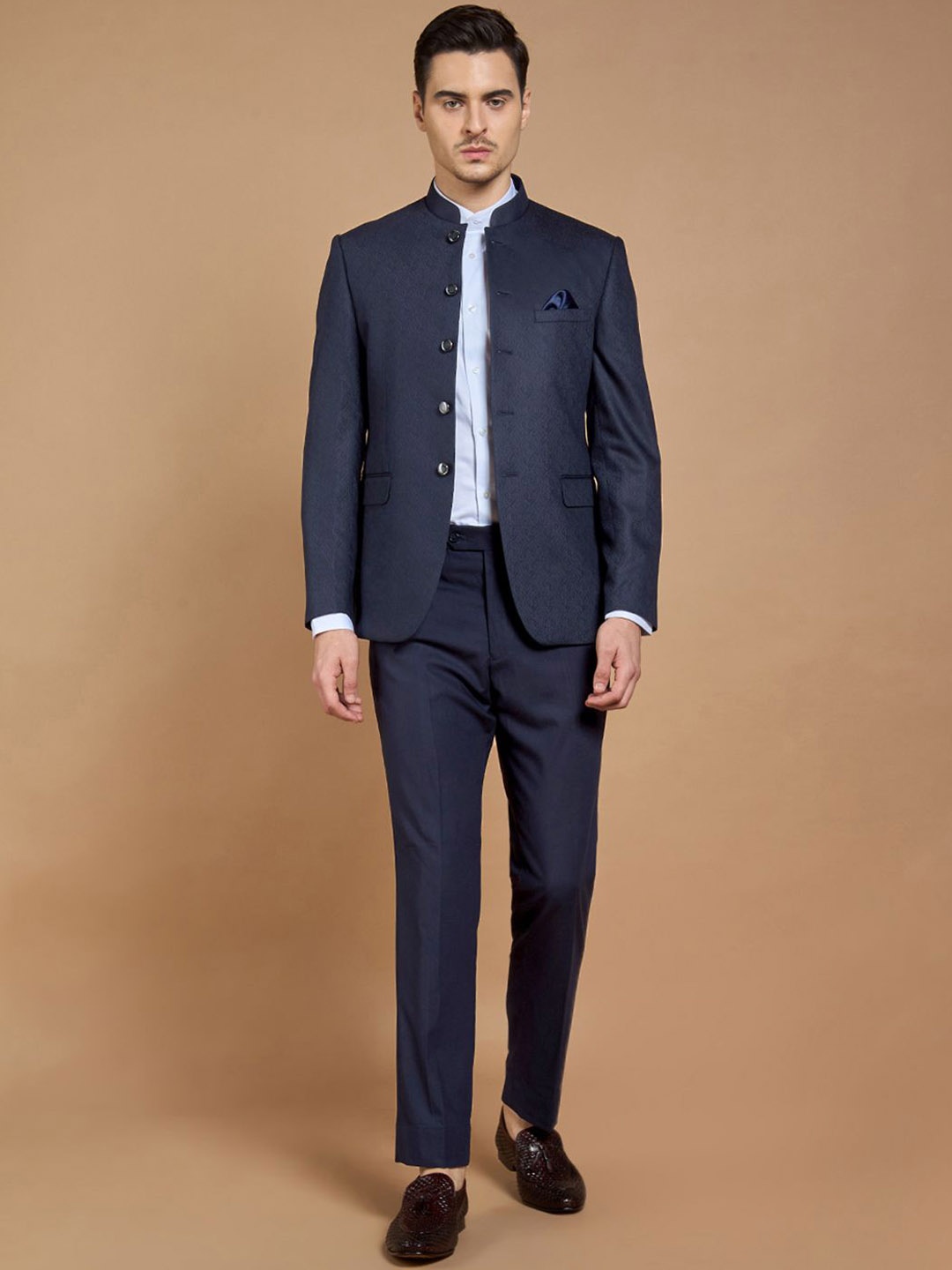 

Neumen Men 2-Piece Slim Fit Self-Design Bandhgala Suits, Blue