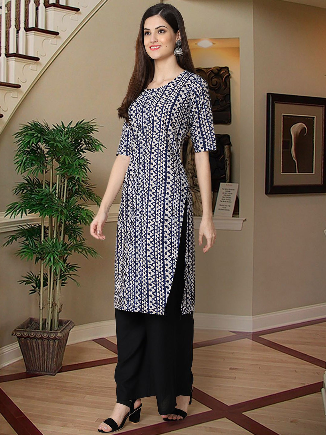 

7Threads Ethnic Motifs Printed Straight Kurta, Navy blue