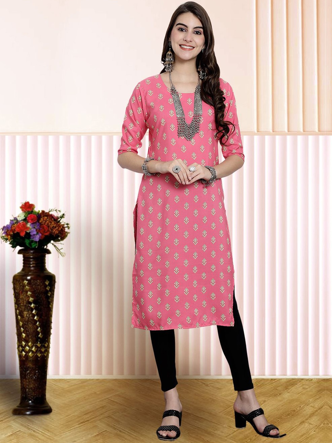 

7Threads Ethnic Motifs Printed Straight Kurta, Pink