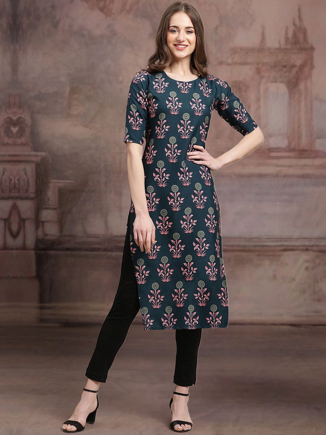 

7Threads Ethnic Motifs Printed Round Neck Straight Kurta, Blue