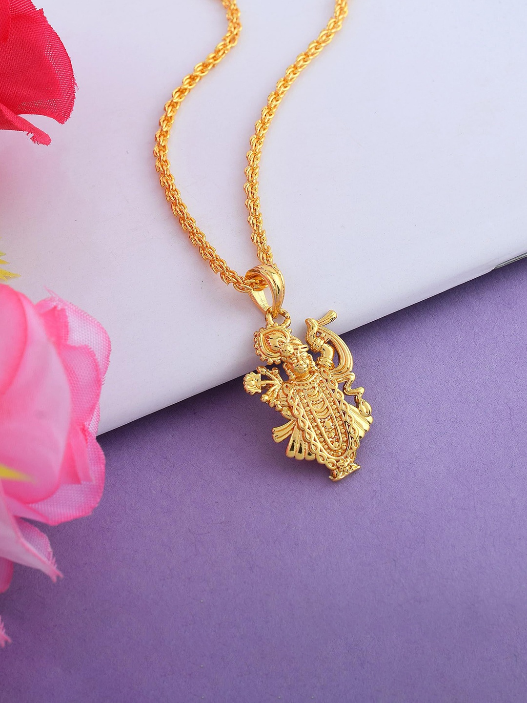 

MEMOIR Gold-Plated krishna Pendant with Chain