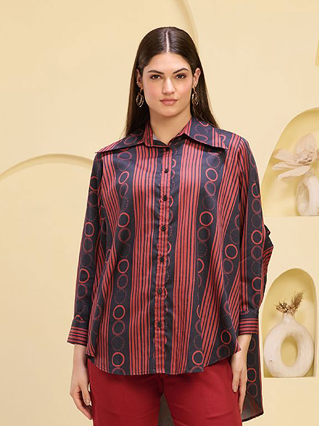 

First Resort by Ramola Bachchan Women Comfort Fit Geometric Printed Cotton Casual Shirt, Navy blue