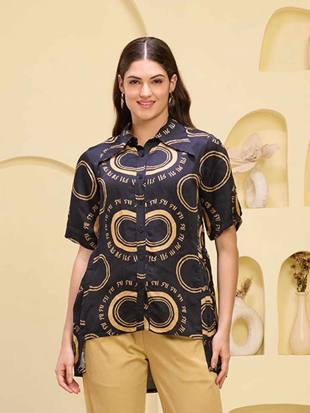 

First Resort by Ramola Bachchan Women Comfort Fit Graphic Printed Casual Shirt, Navy blue