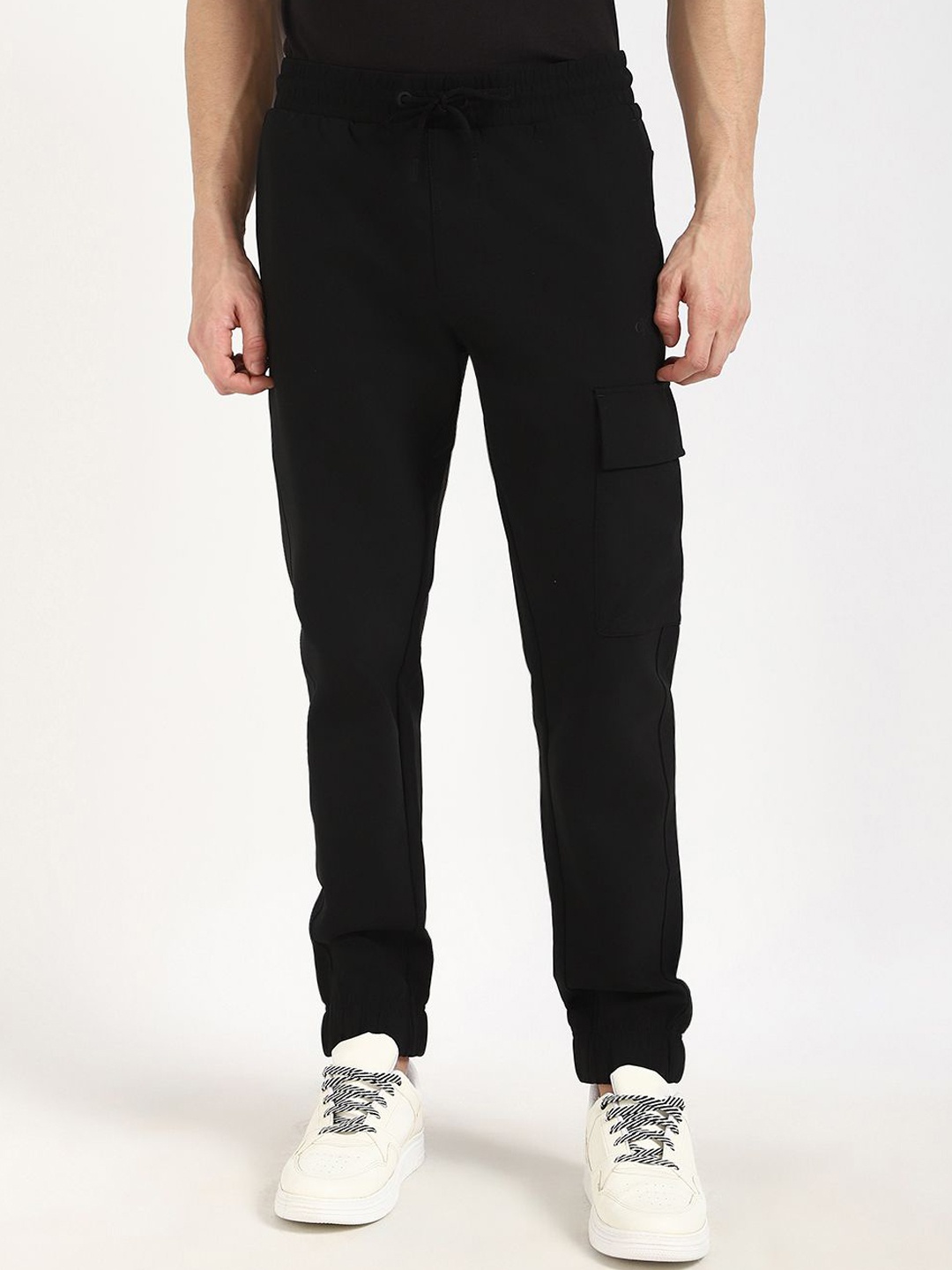 

Calvin Klein Jeans Men Slim-Fit Mid-Rise Joggers, Black