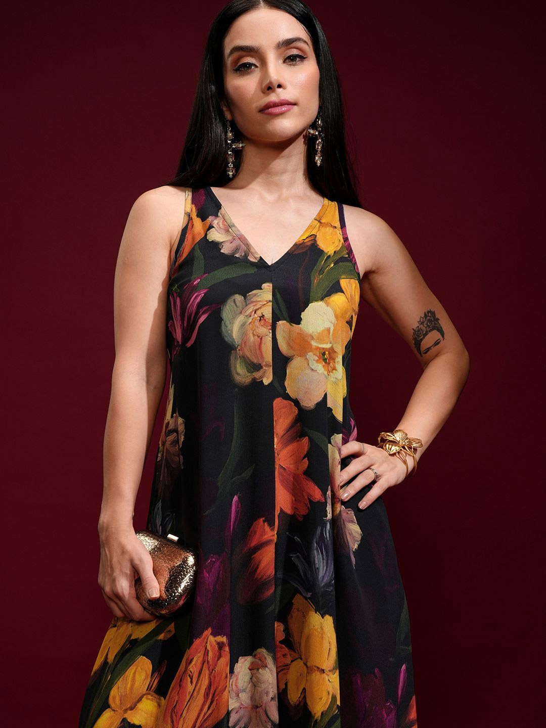 

Vishudh Women Floral Print Maxi Dress, Black