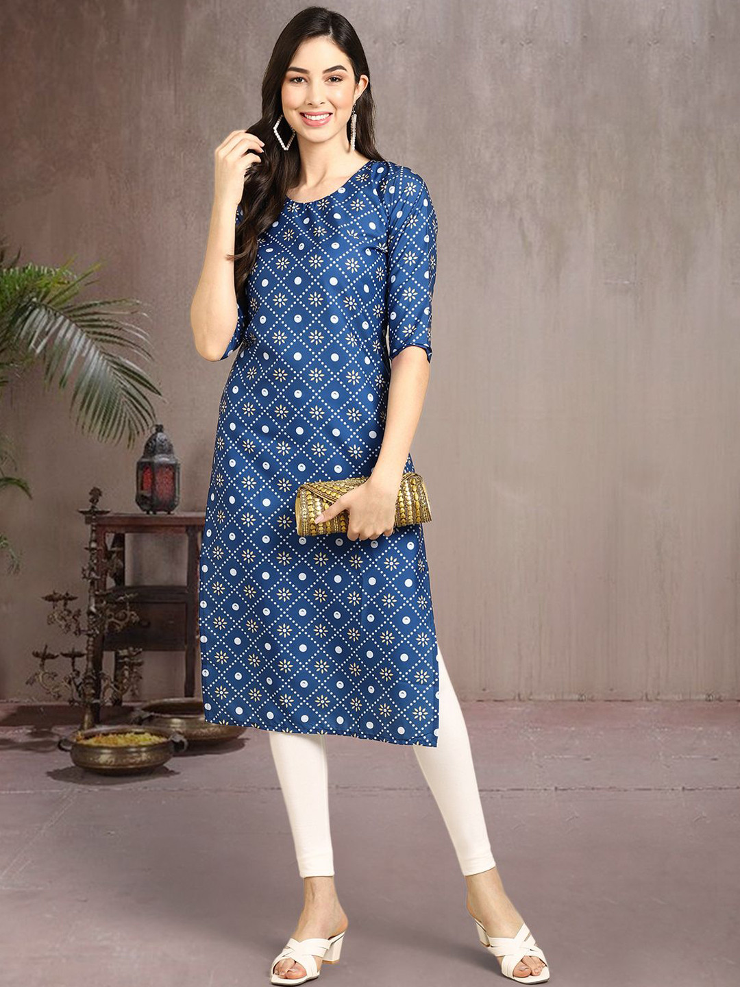 

7Threads Floral Printed Round Neck Straight Crepe Kurta, Blue