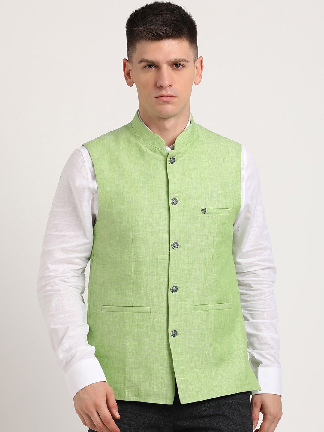 

Turtle Men Pure Slim-Fit Woven Nehru Jacket, Green