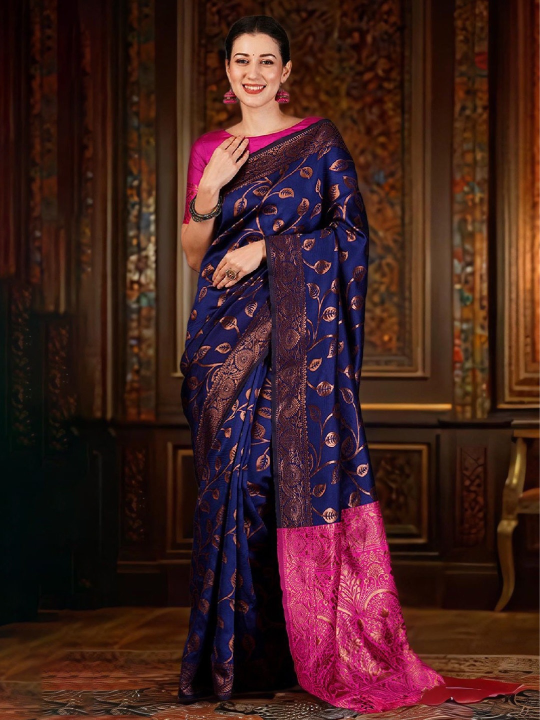 

Sangria Woven Design Banarasi Saree With Blouse Piece, Navy blue