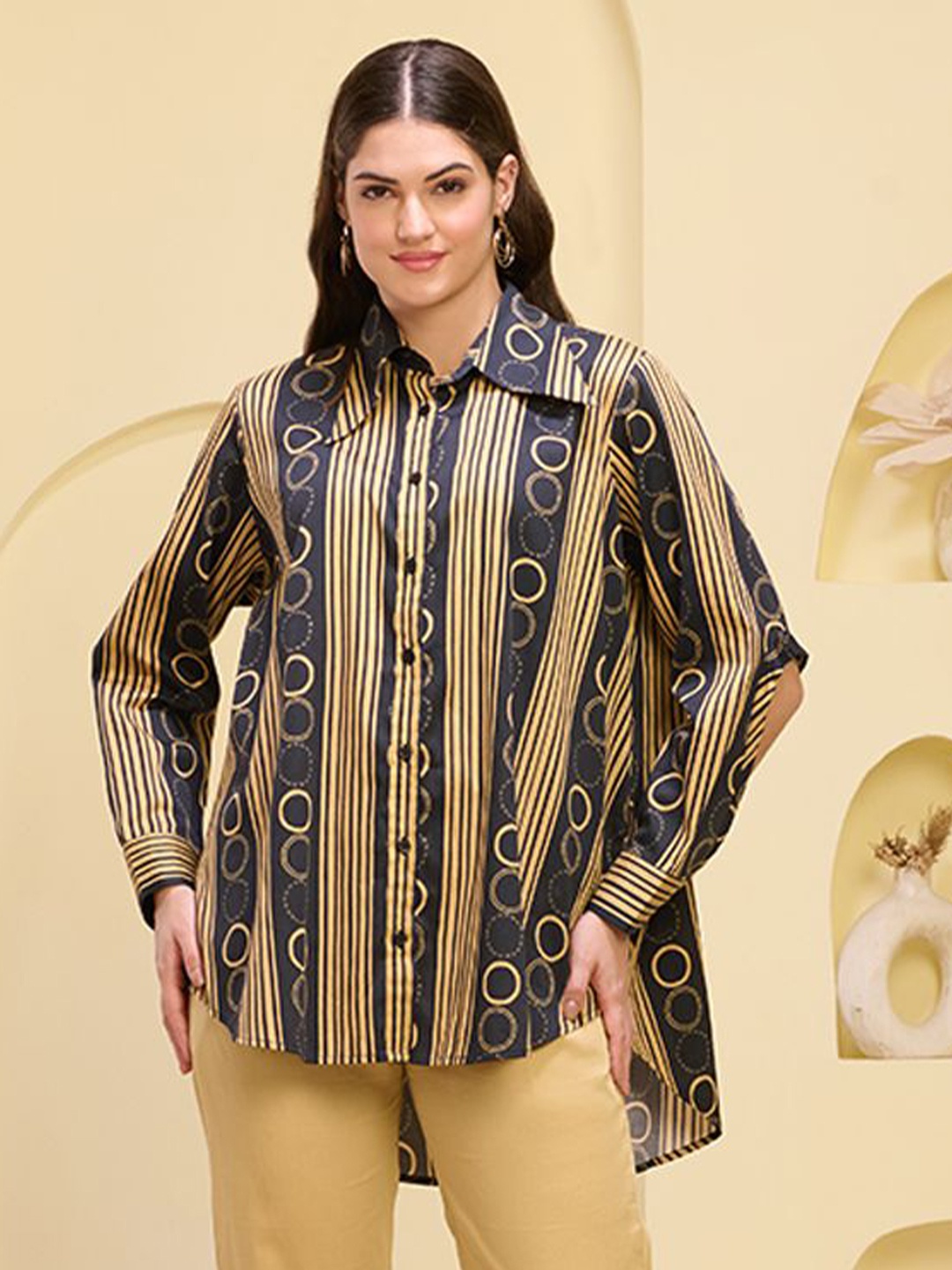

First Resort by Ramola Bachchan Women Comfort Fit Geometric Printed Cotton Casual Shirt, Navy blue