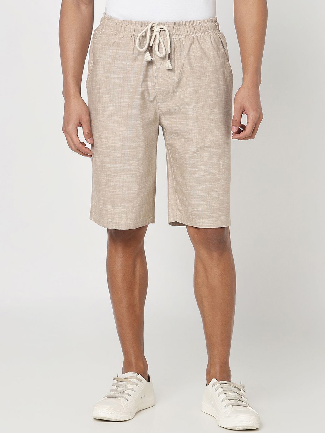 

R&B Men Checked Regular Fit Mid-Rise Shorts, Brown