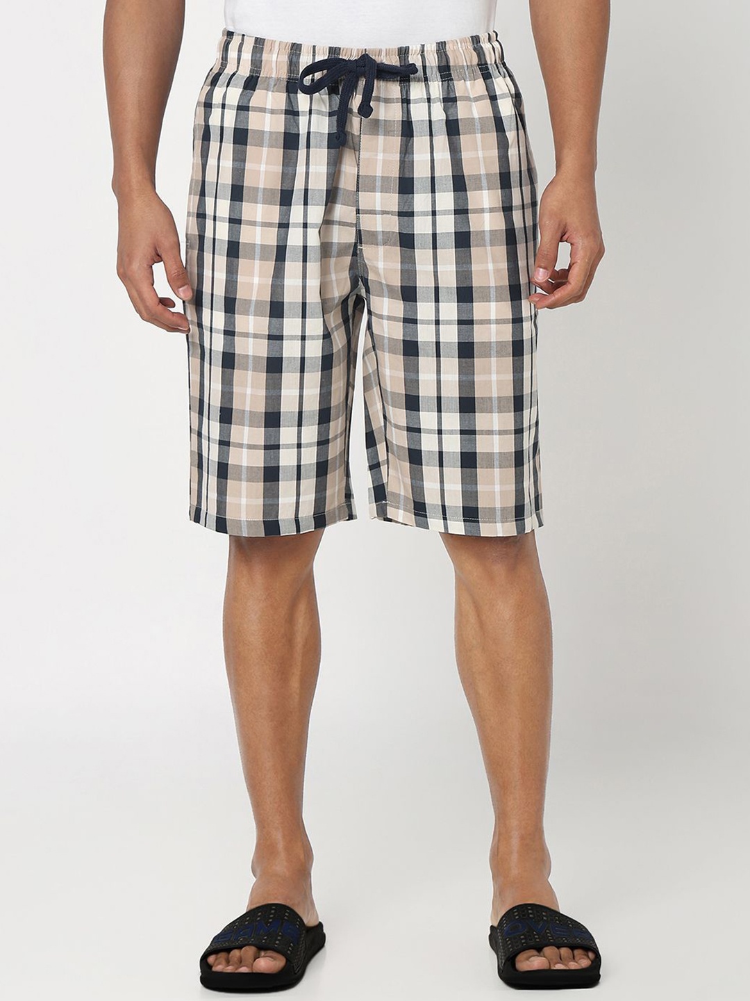 

R&B Men Checked Regular Fit Mid-Rise Shorts, Beige