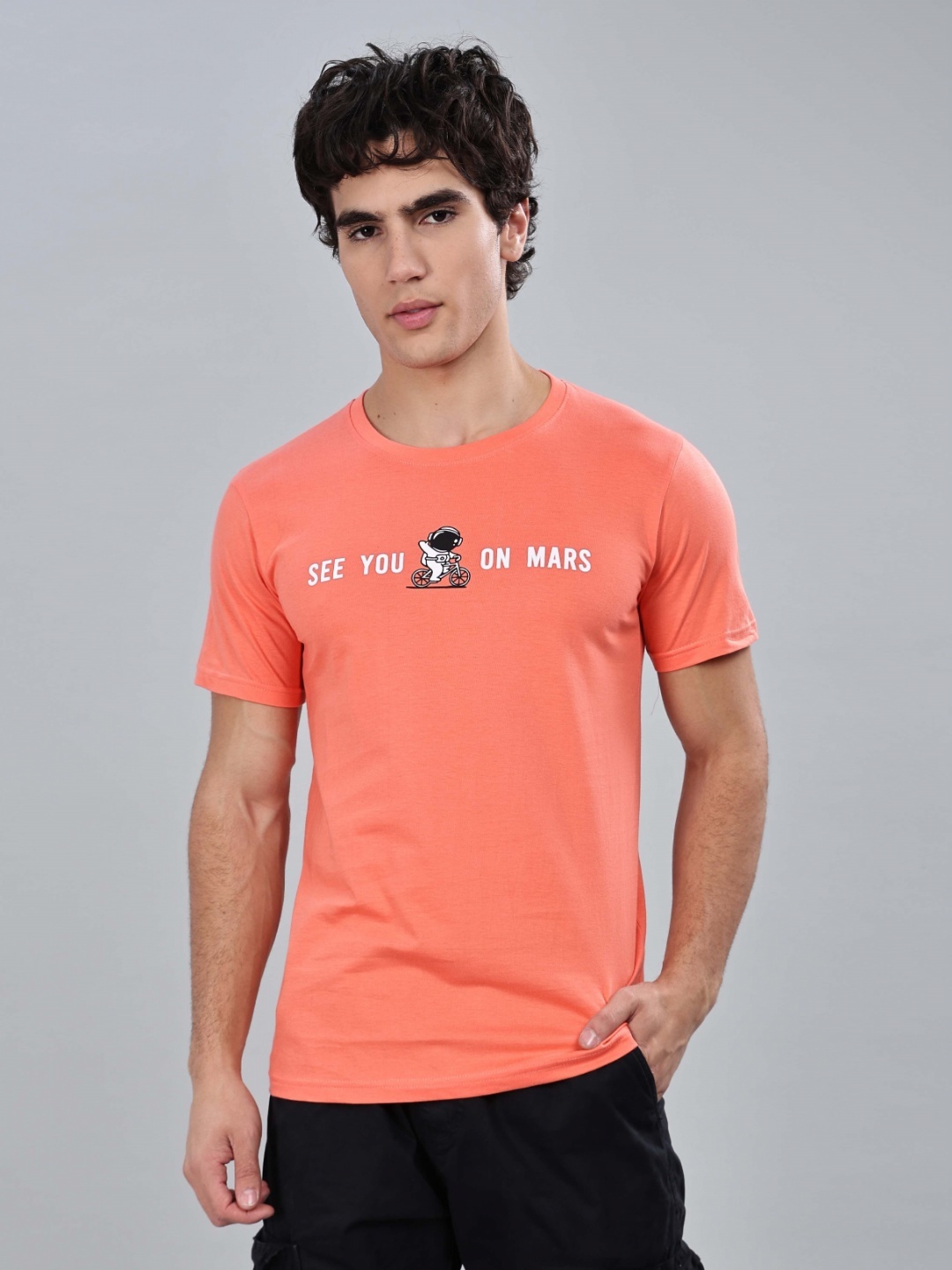 

TOMHIDDLE Men Typography Printed Round Neck Cotton T-shirt, Orange