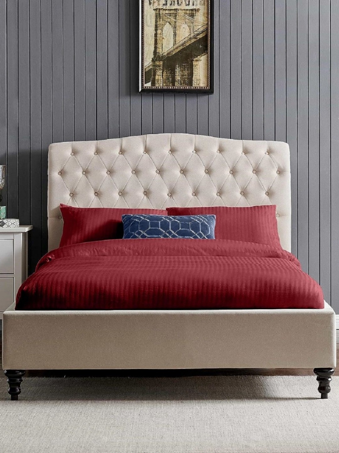 

THE LINEN COMPANY Maroon Striped 300 TC King Bedsheet with 2 Pillow Covers