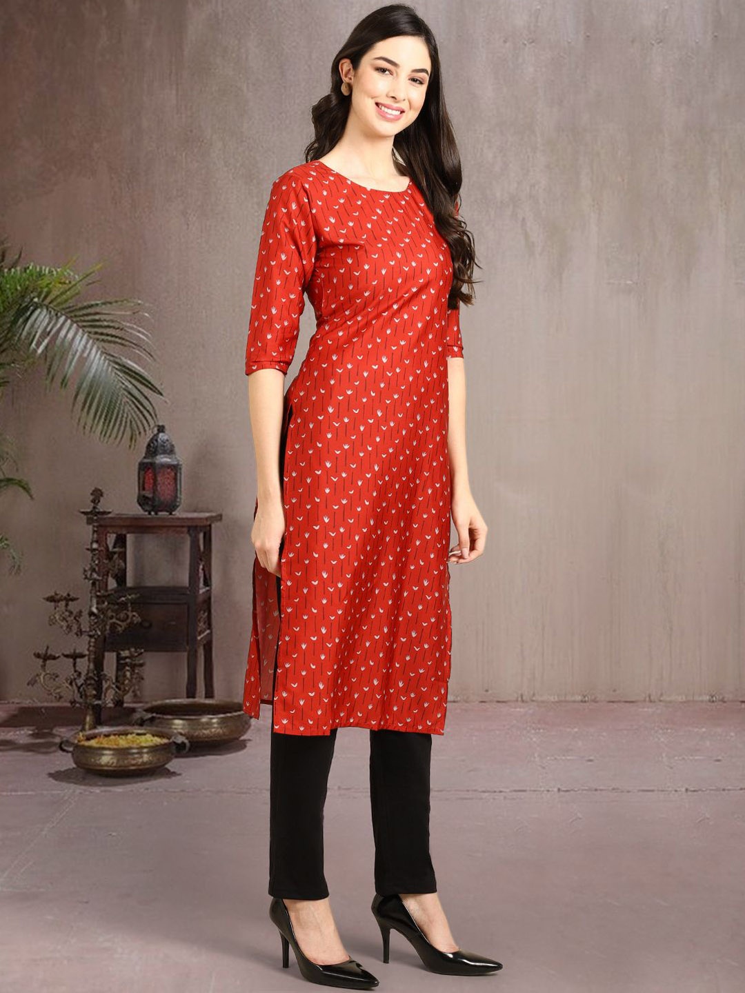 

7Threads Women Ethnic Motifs Printed Floral Crepe Kurta, Red