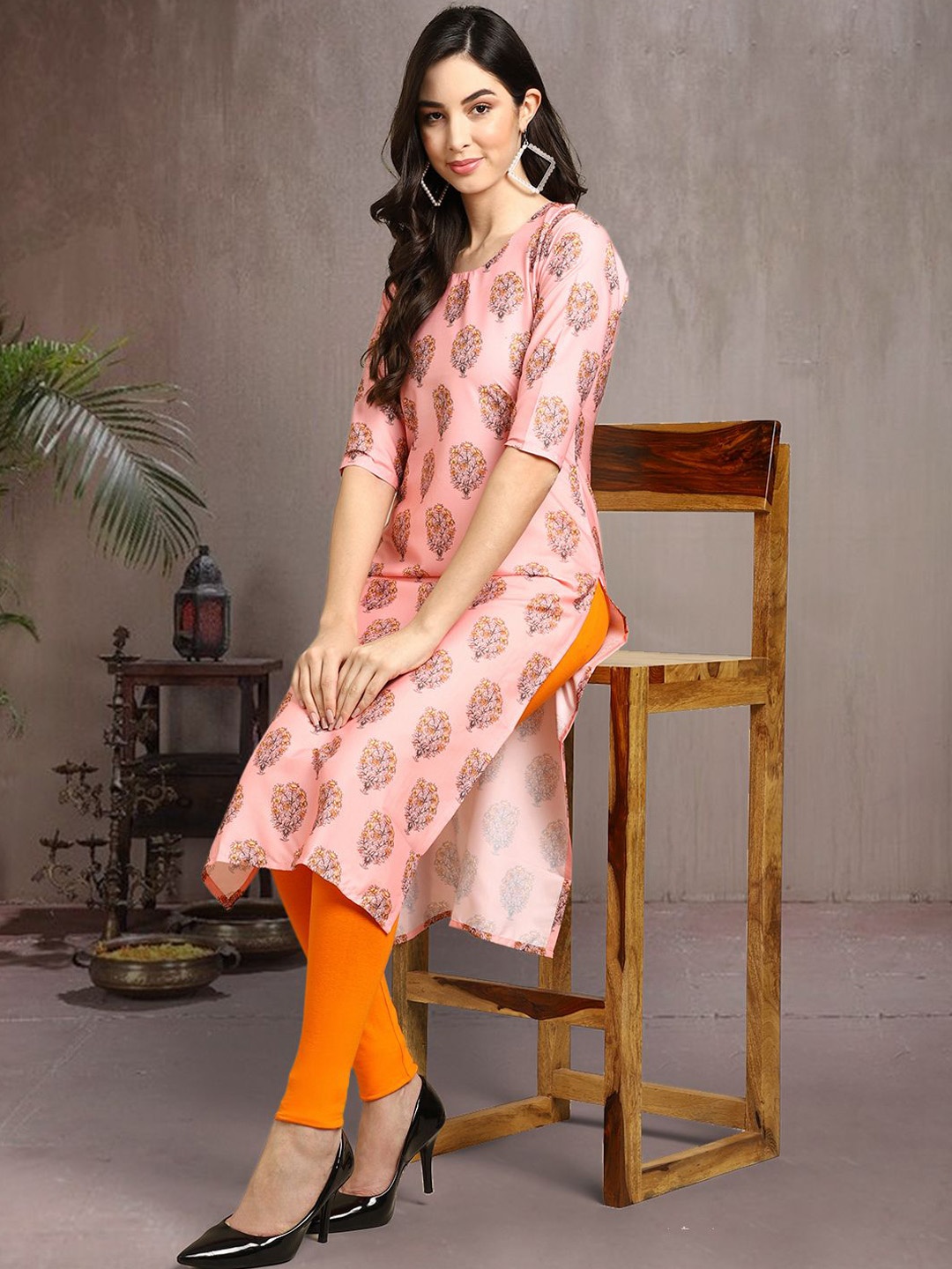 

7Threads Ethnic Motifs Printed Straight Kurta, Pink