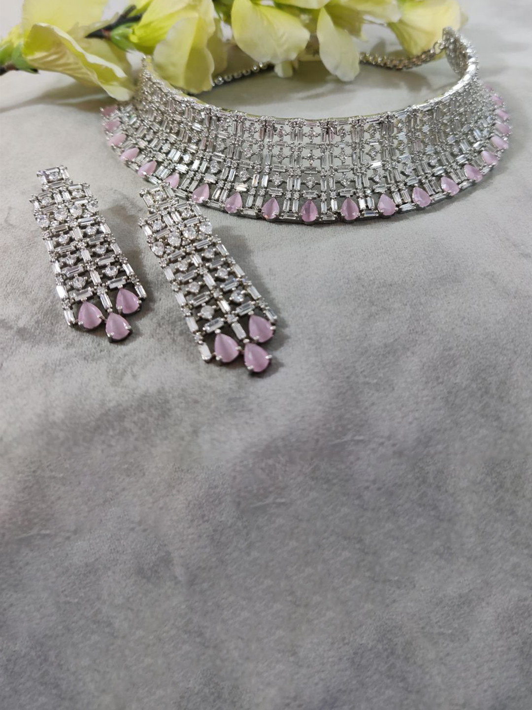 

STYLE DECO Stone Studded Jewellery Set, Silver