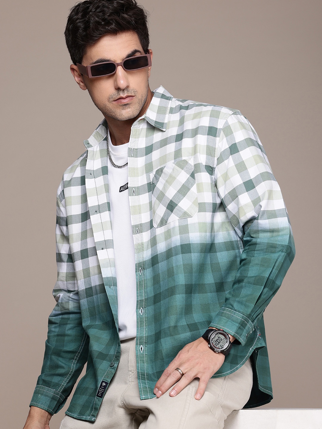 

The Roadster Life Co. Pure Cotton Opaque Checked & Ombre Effect Relaxed Fit Casual Shirt, Green