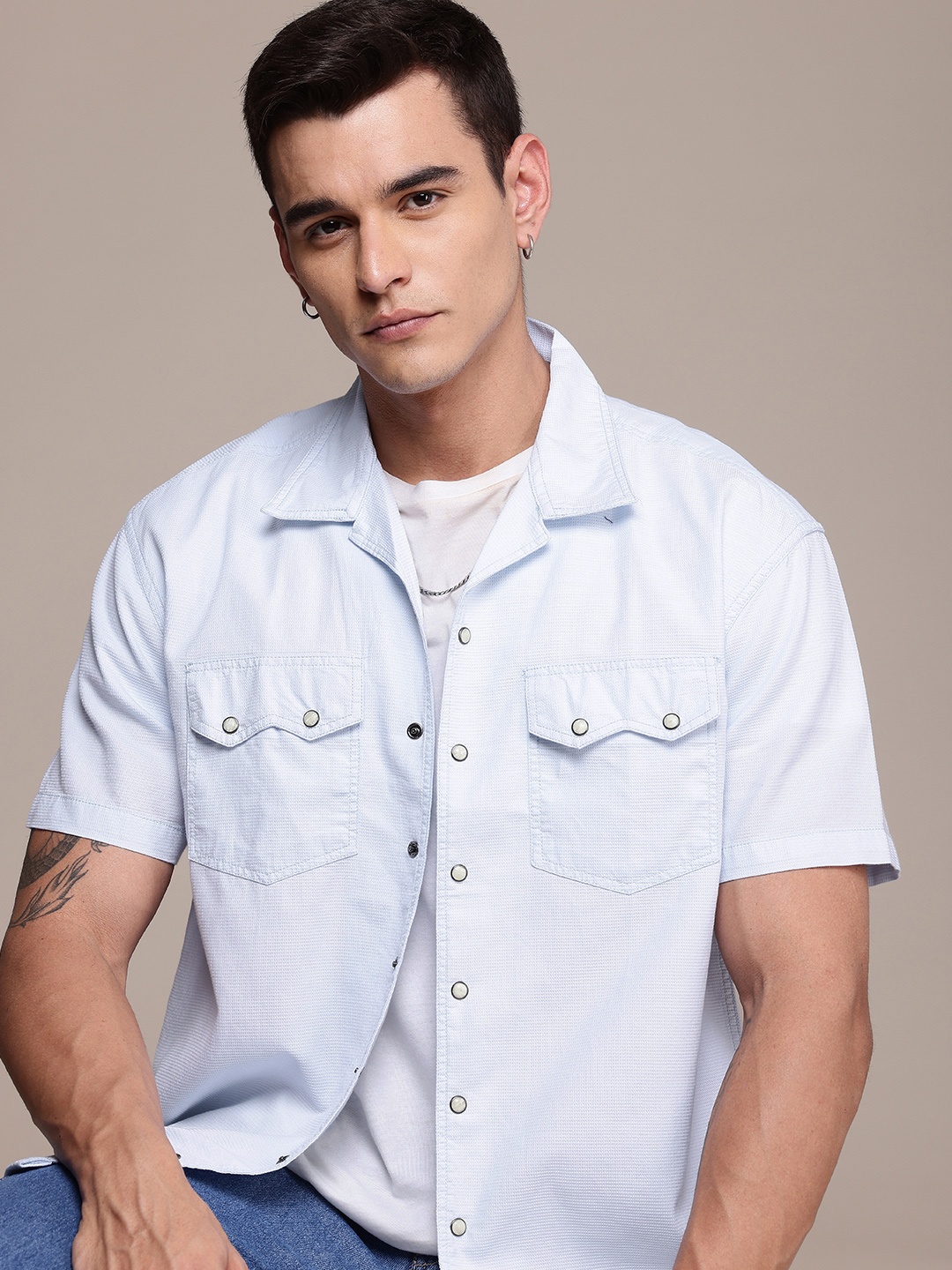 

The Roadster Life Co. Relaxed Fit Textured Drop-Shoulder Sleeves Pure Cotton Casual Shirt, Blue