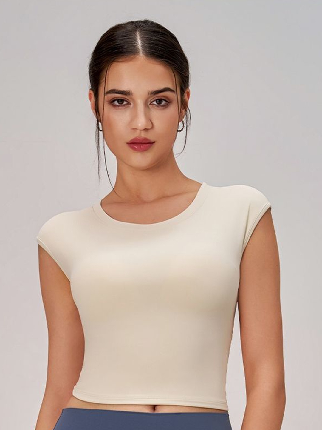 

LULU & SKY Solid Round Neck Sleeveless Crop Top, White