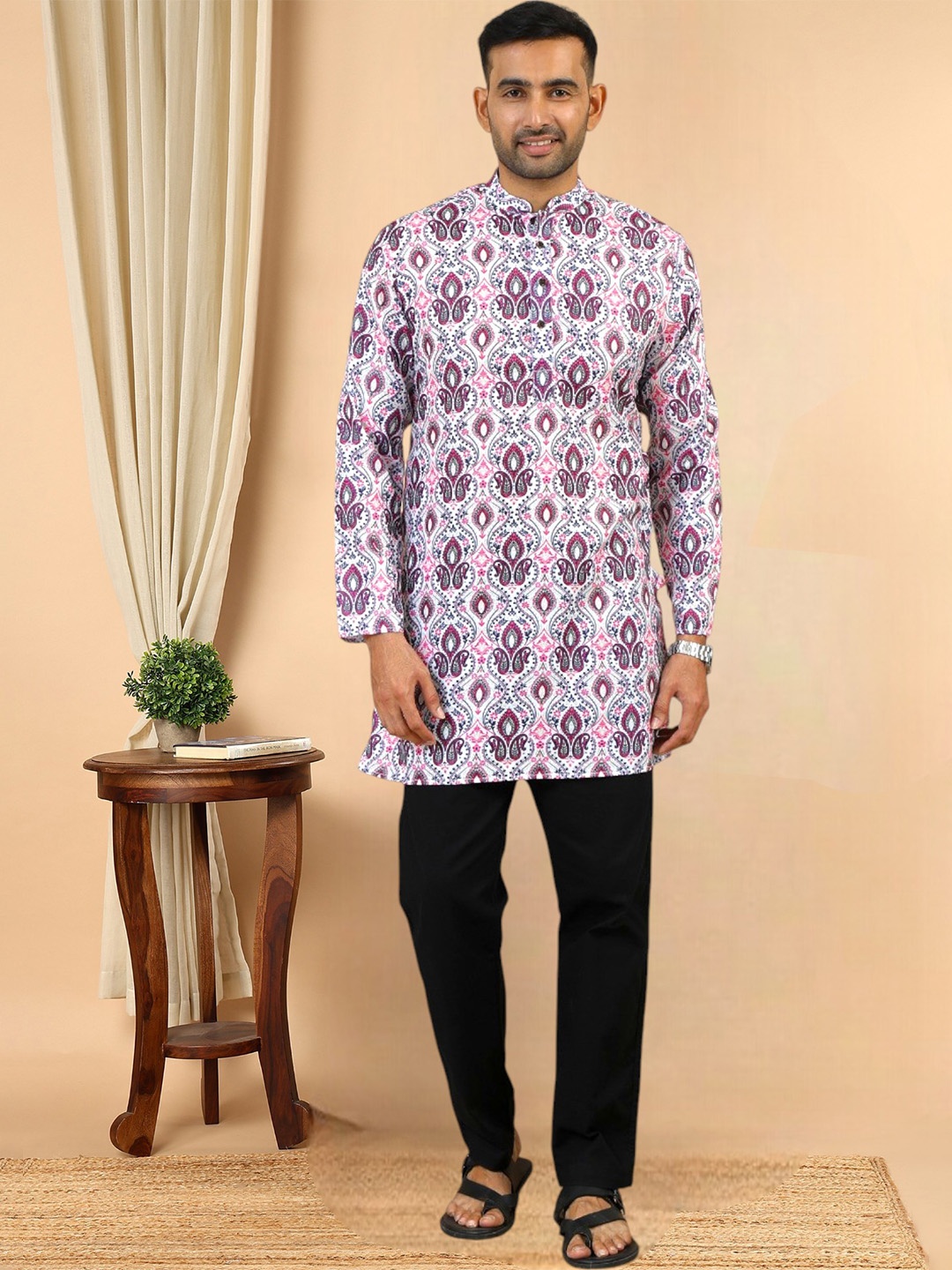 

TATTVA Paisley Printed Mandarin Collar Cotton Straight Short Kurta, White