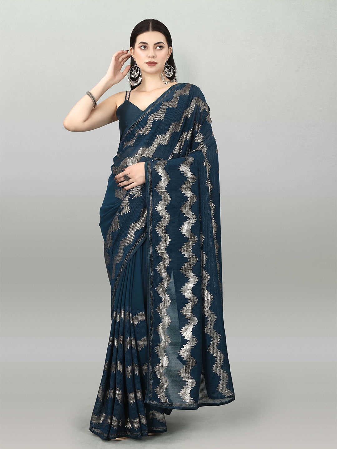 

KSM PRINTS Embellished Sequinned Saree, Teal